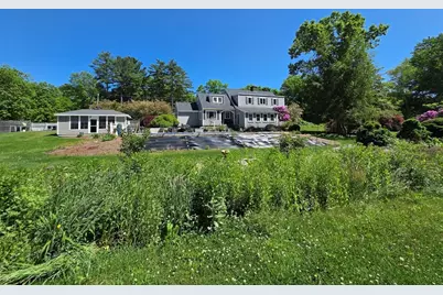 29 Barker St, Pembroke, MA 02359 - Photo 33