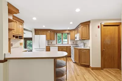15 Eastman Ave, Foxboro, MA 02035 - Photo 11