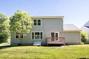 25 Country Side Rd, Bellingham, MA 02019 - Photo 15