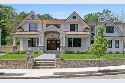 29 Ginn Rd, Winchester, MA 01890 - Photo 1