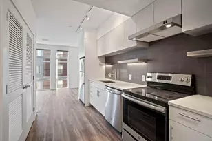 839 Beacon St, Boston, MA 02215 - Photo 5