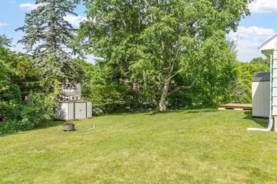 4 Cranston St, Worcester, MA 01606 - Photo 31