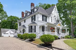289 W Britannia St, Taunton, MA 02780 - Photo 3