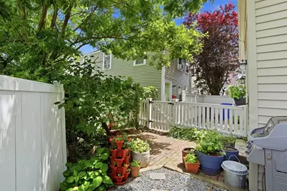 4 Short Street Pl #4, Boston, MA 02129 - Photo 17