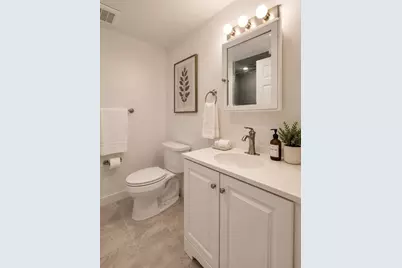 217 Washington St #2L, Lynn, MA 01902 - Photo 7