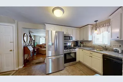 25 Forest Street, Milford, MA 01757 - Photo 17