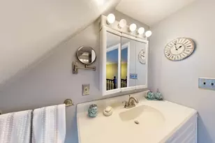 25 Forest St, Milford, MA 01757 - Photo 33