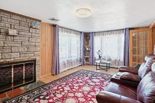 140 Ruskin St, Chicopee, MA 01020 - Photo 9