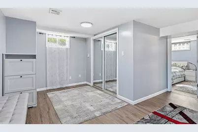 140 Ruskin St, Chicopee, MA 01020 - Photo 25