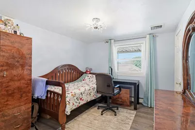 140 Ruskin St, Chicopee, MA 01020 - Photo 13