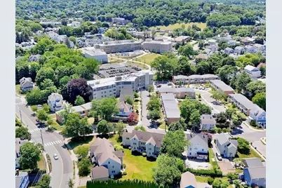 13 Green St #_, Newton, MA 02458 - Photo 27