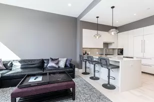 32 Traveler St, Boston, MA 02118 - Photo 5