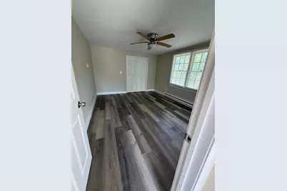 11 Maple St #B, Paxton, MA 01612 - Photo 3