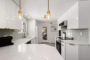 77 W Albert St, Lowell, MA 01851 - Photo 11