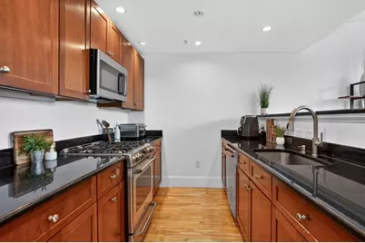 17 Ivaloo St #6, Somerville, MA 02143 - Photo 9