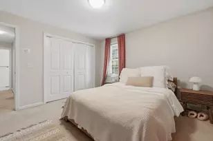 10 Slocum Farm Dr, Dartmouth, MA 02747 - Photo 11