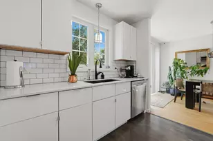 10 Slocum Farm Dr, Dartmouth, MA 02747 - Photo 13