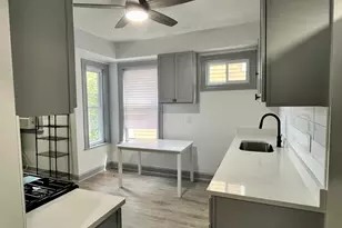 142 Calumet St, Boston, MA 02120 - Photo 37