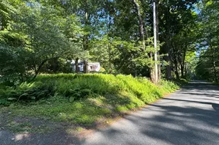 40 Mathews Rd, Deerfield, MA 01341 - Photo 3