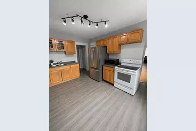 130-132 West Alvord, Springfield, MA 01104 - Photo 7