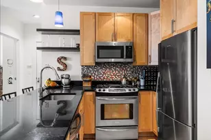 70 Lincoln St, Boston, MA 02111 - Photo 7