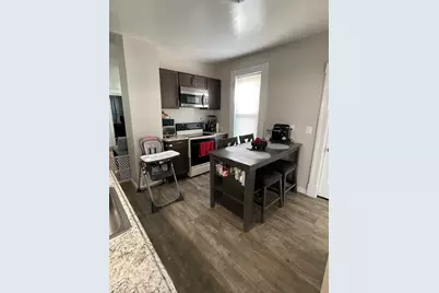 52 Acushnet St, Springfield, MA 01105 - Photo 15
