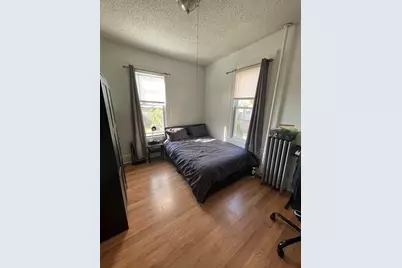 52 Acushnet St, Springfield, MA 01105 - Photo 11