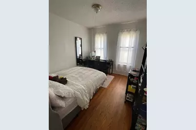 52 Acushnet St, Springfield, MA 01105 - Photo 9