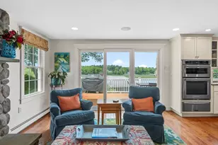 102 Riverside Cir, Marshfield, MA 02050 - Photo 11