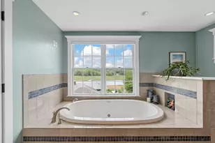 102 Riverside Cir, Marshfield, MA 02050 - Photo 21