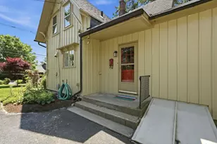 38 Round Hill Rd, Northampton, MA 01060 - Photo 7