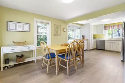 42 Hawthorn Ave, Needham, MA 02492 - Photo 7