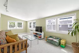 42 Hawthorn Ave, Needham, MA 02492 - Photo 9
