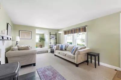 42 Hawthorn Ave, Needham, MA 02492 - Photo 3