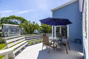 42 Hawthorn Ave, Needham, MA 02492 - Photo 21