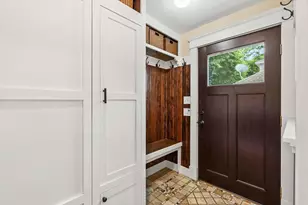 31 Sycamore St, Lowell, MA 01852 - Photo 27