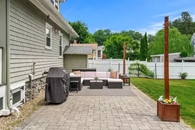 31 Sycamore St, Lowell, MA 01852 - Photo 29