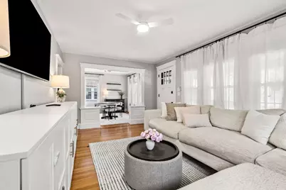 31 Sycamore St, Lowell, MA 01852 - Photo 9