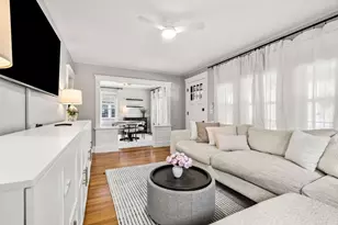 31 Sycamore St, Lowell, MA 01852 - Photo 9