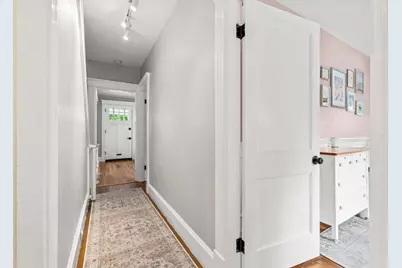 31 Sycamore St, Lowell, MA 01852 - Photo 17