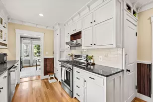31 Sycamore St, Lowell, MA 01852 - Photo 15