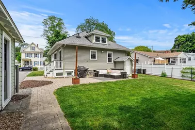 31 Sycamore St, Lowell, MA 01852 - Photo 31