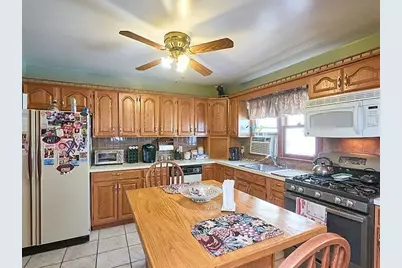 71 Oak St., Somerville, MA 02143 - Photo 7