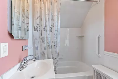 140 Lake View Ave, Lynn, MA 01904 - Photo 23