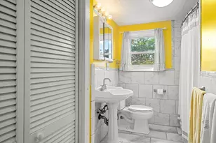2 Canaan St, Boston, MA 02126 - Photo 15