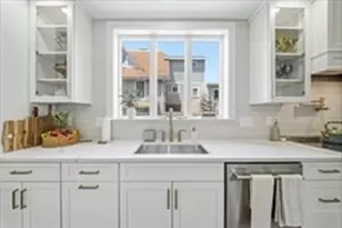 61 Wayland St, Boston, MA 02125 - Photo 5