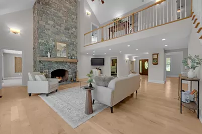 196 Brigham Hill Rd, Grafton, MA 01536 - Photo 9