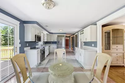 27 Charles Ave, Uxbridge, MA 01569 - Photo 7