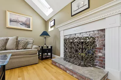 27 Charles Ave, Uxbridge, MA 01569 - Photo 3