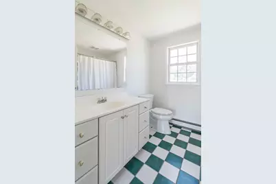 27 Charles Ave, Uxbridge, MA 01569 - Photo 33